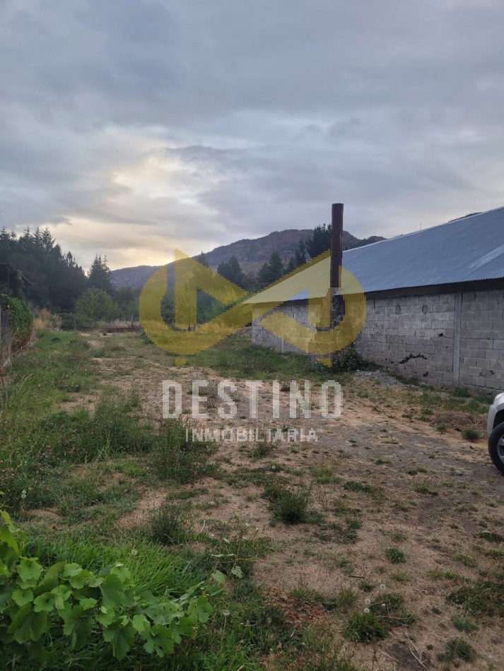 Oportunidad en Radal, Lago Puelo: Terreno con Galpon Grande