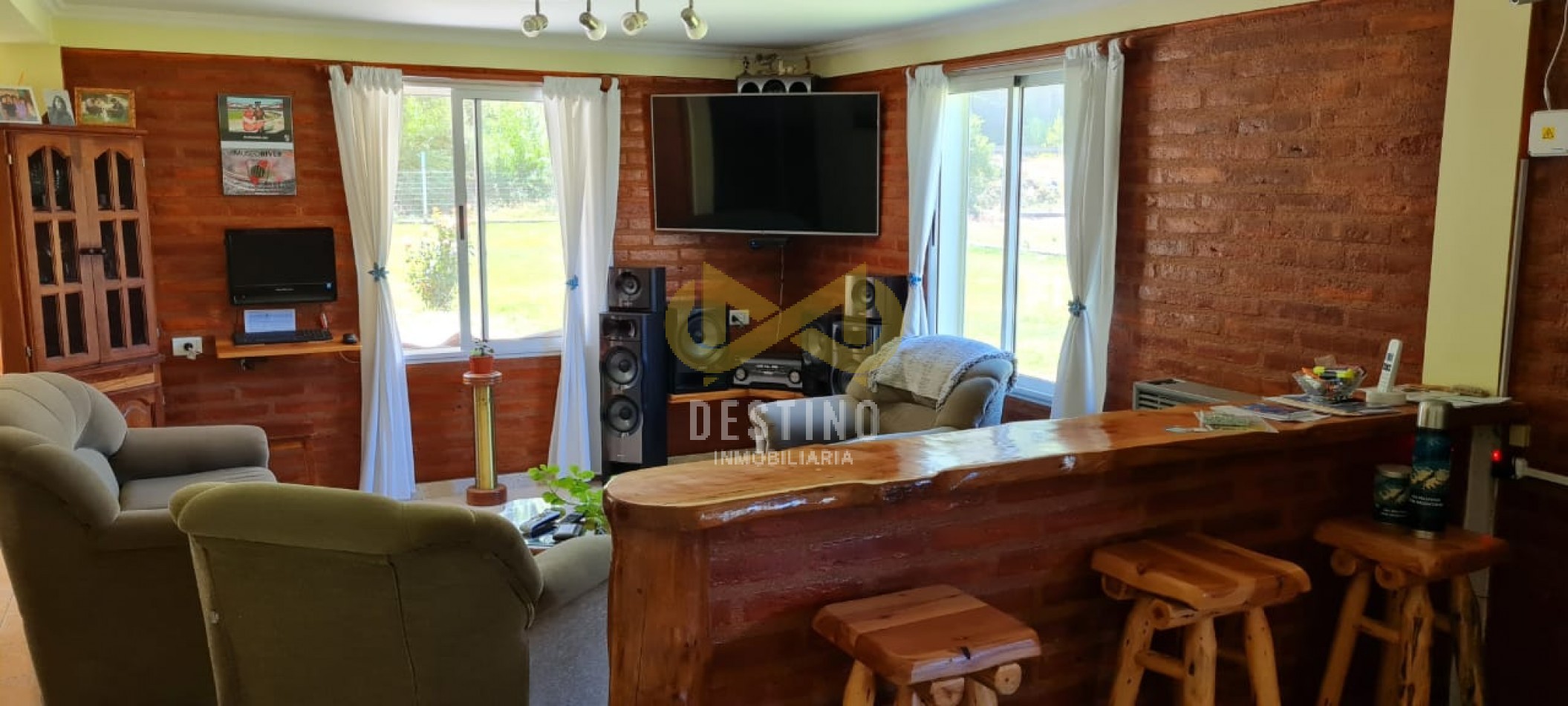 PROPIEDAD EN VENTA - EL HOYO, ZONA EL PEDREGOSO (RUTA 40)