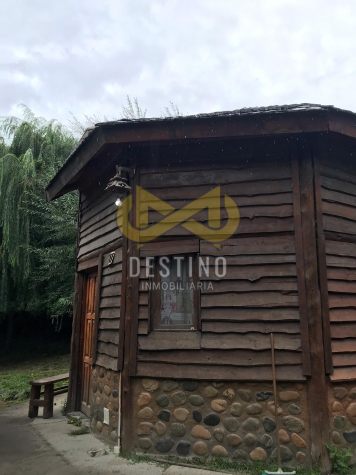 Complejo de Cabañas en Funcionamiento - Camino a Lago El Desemboque
