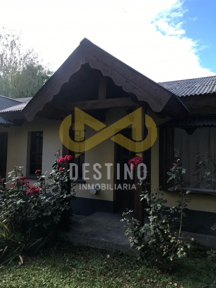 Propiedad en Venta - ¡Ubicacion Centrica sobre Ruta 40, El Hoyo!